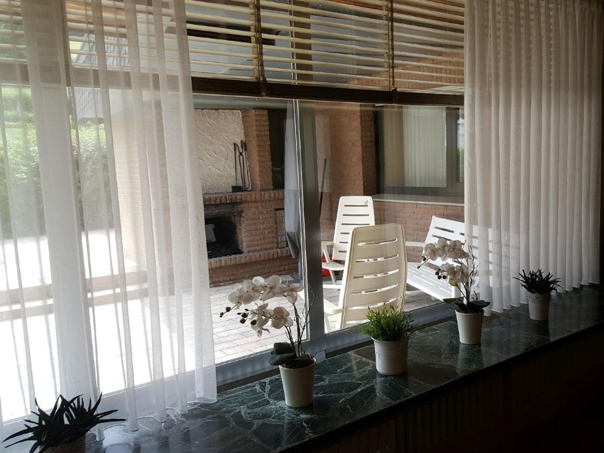 Ferienwohnungen Am Finkenweg ベストヴィヒ エクステリア 写真